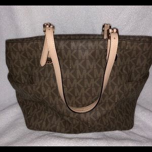 Micheal Kors Bag